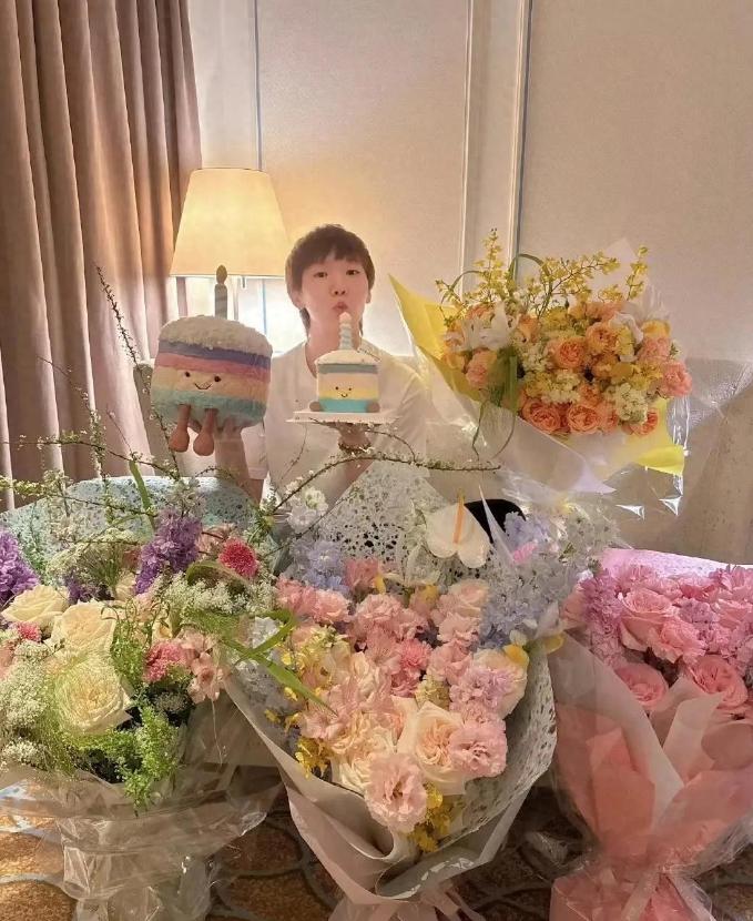 运动员生日会：比赛之外的温情瞬间的简单介绍