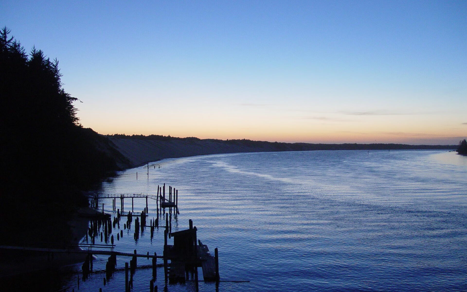 开云体育官方app-公牛外线火力复苏再现高效表现，公牛原理