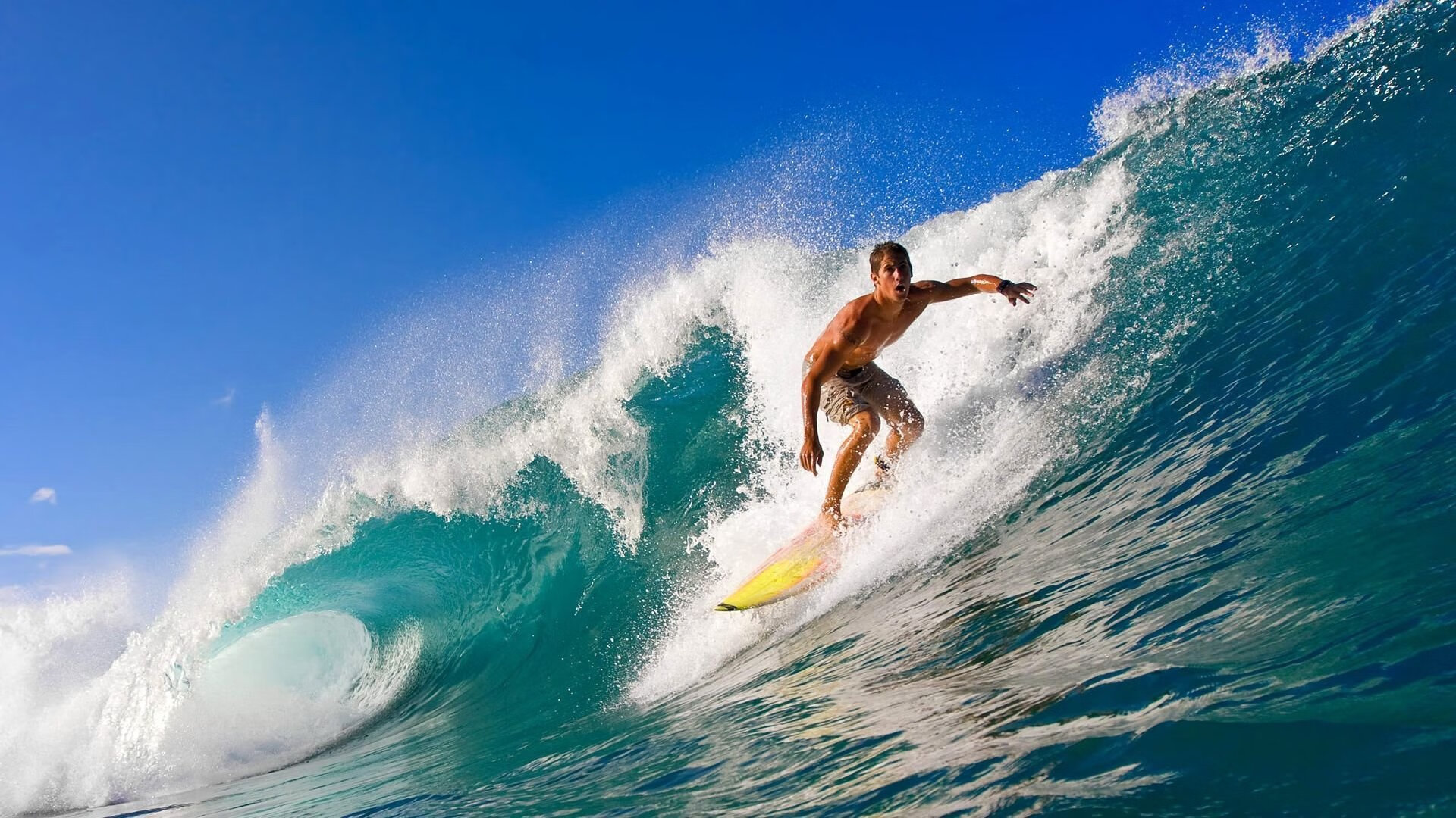 赛场“花式”进球大赏：欧冠最美瞬间集锦，欧冠十大进球视频